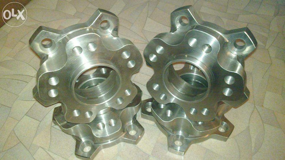 Продаю r18 5x114.3 з проставками. 2