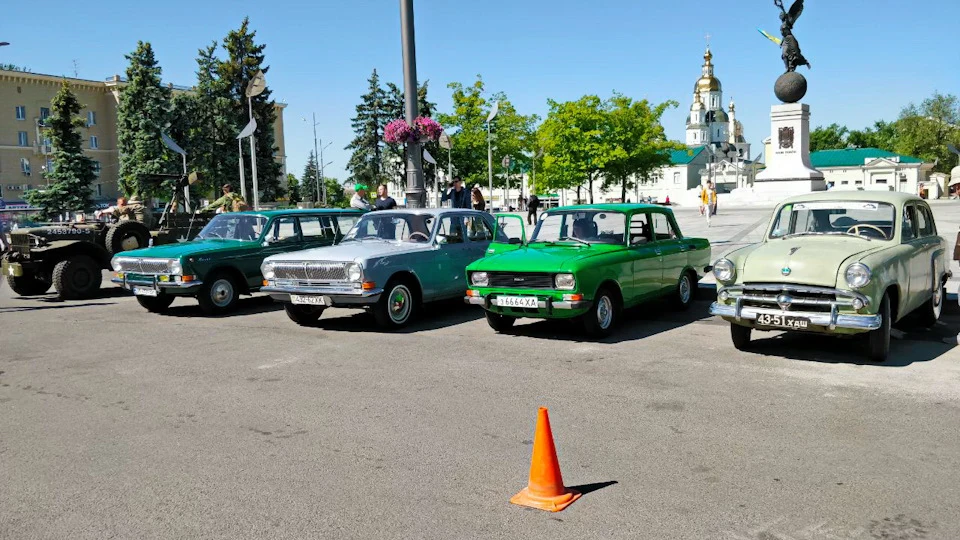 Авто ретро виставка ТК Самохід