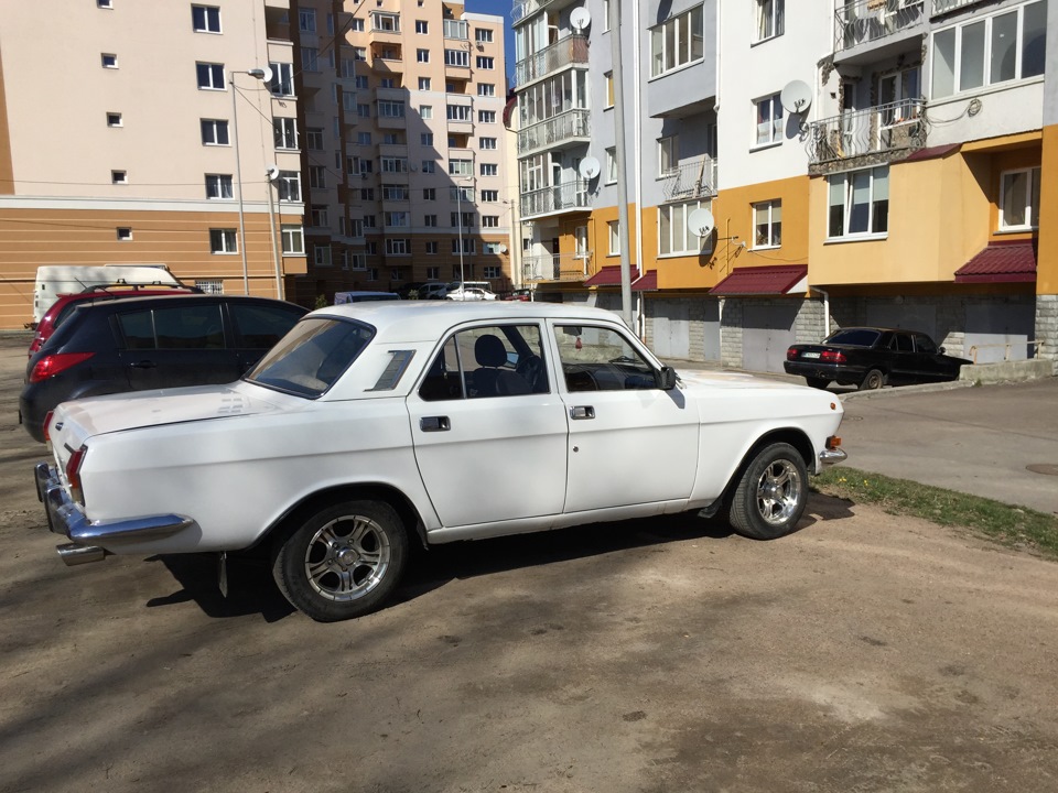 Заїхали на сервіс 3