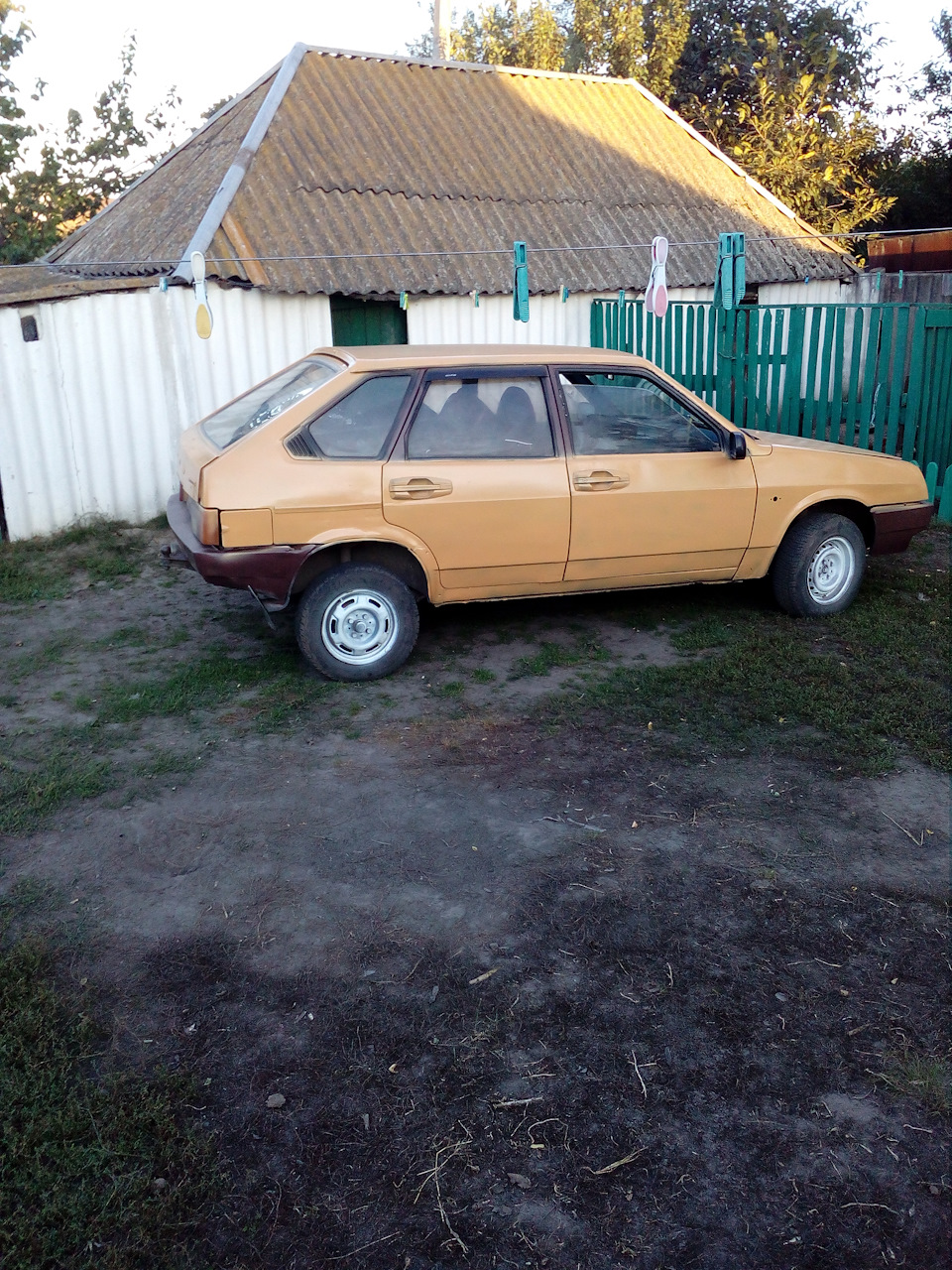 Автомобіль продано 4
