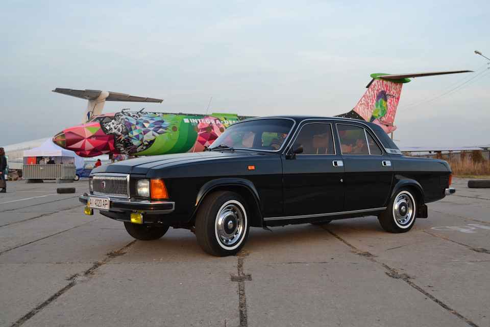 Участь в осінньому ювілейному фестивалі Old Car Land 2016 1