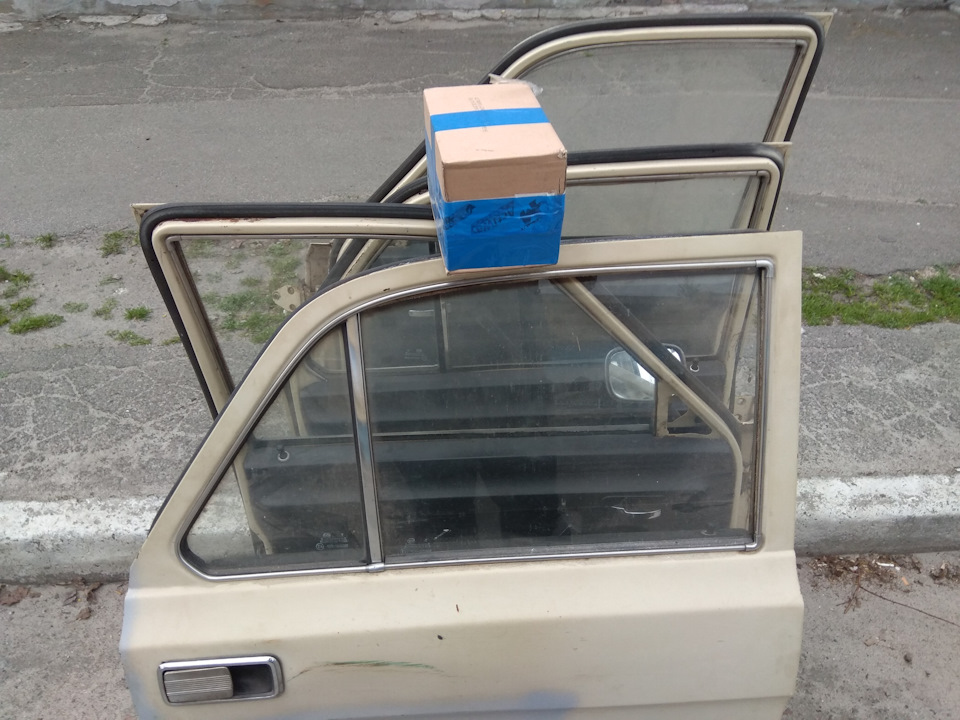 Нарешті двері та дзеркала 5