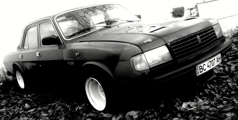 продам двигун з навісним=) 1