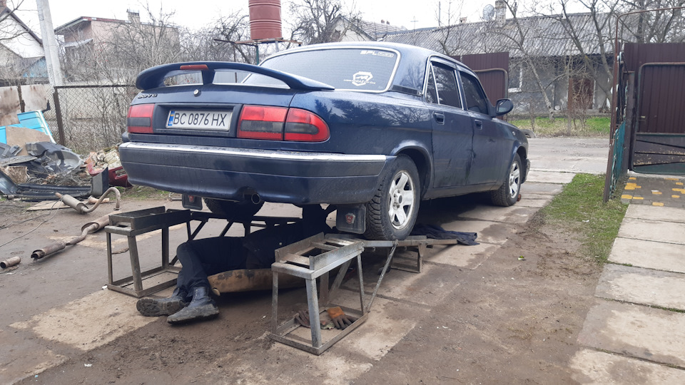 Правильний вихлоп. ЗМЗ 406 на 55 трубі. Volvo V50. 5