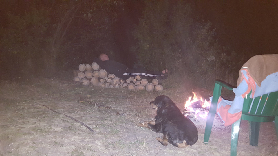 ГАЗ 69 на природі. 3