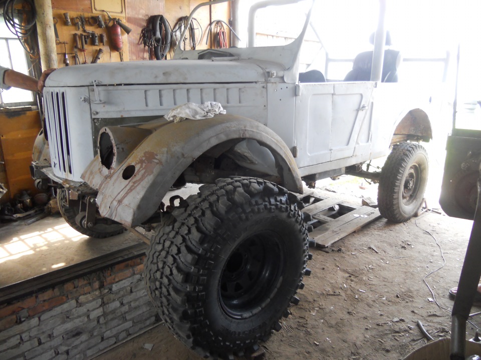 Сільвері 35 *12.5 R 15 3