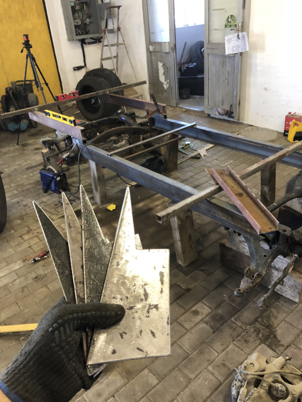 Газ 69 на 300 сил. Stage 2. Починаємо все з нуля 5