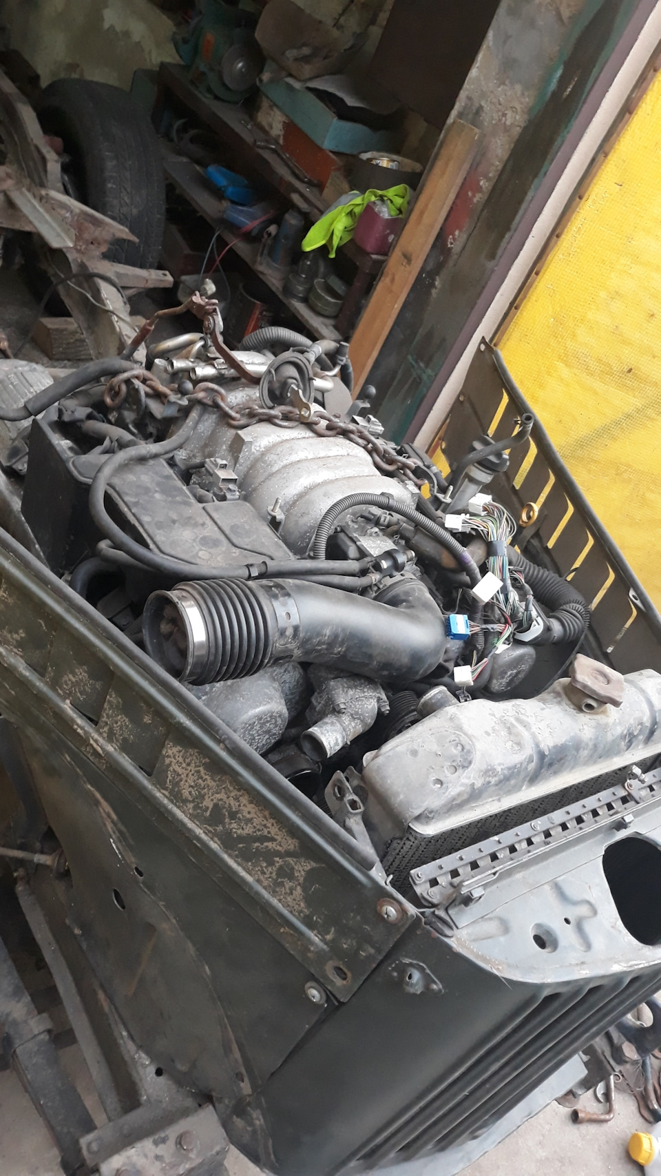 Встановлення двигуна. 3uz Fe 5