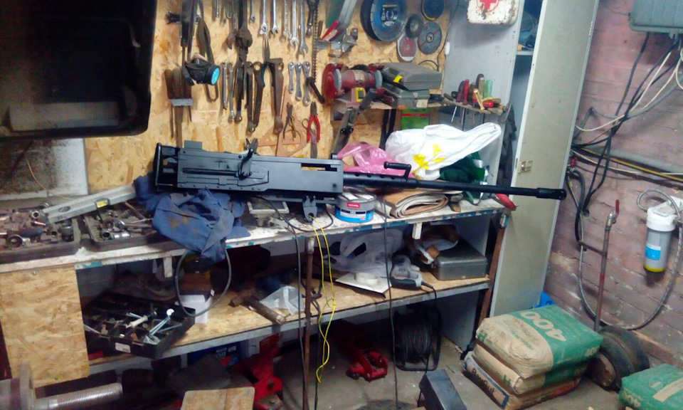 Газ 69 + Браунінг м2 4