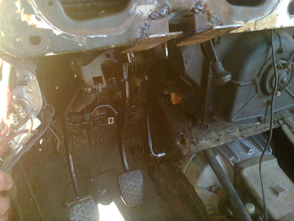 Педалі та ГТЦ від BMW e34 1
