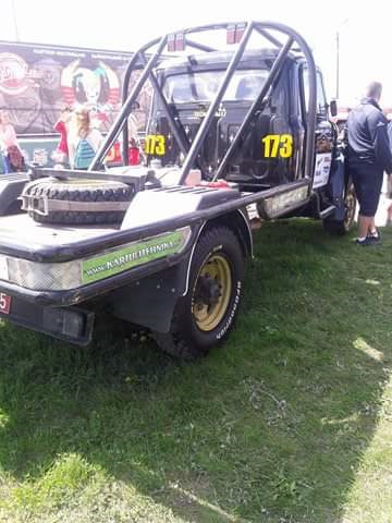 Зустріч із крутими газонами з Естонії на old car land 3