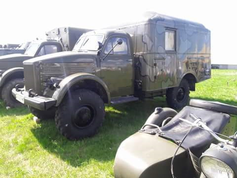 Зустріч із крутими газонами з Естонії на old car land 5