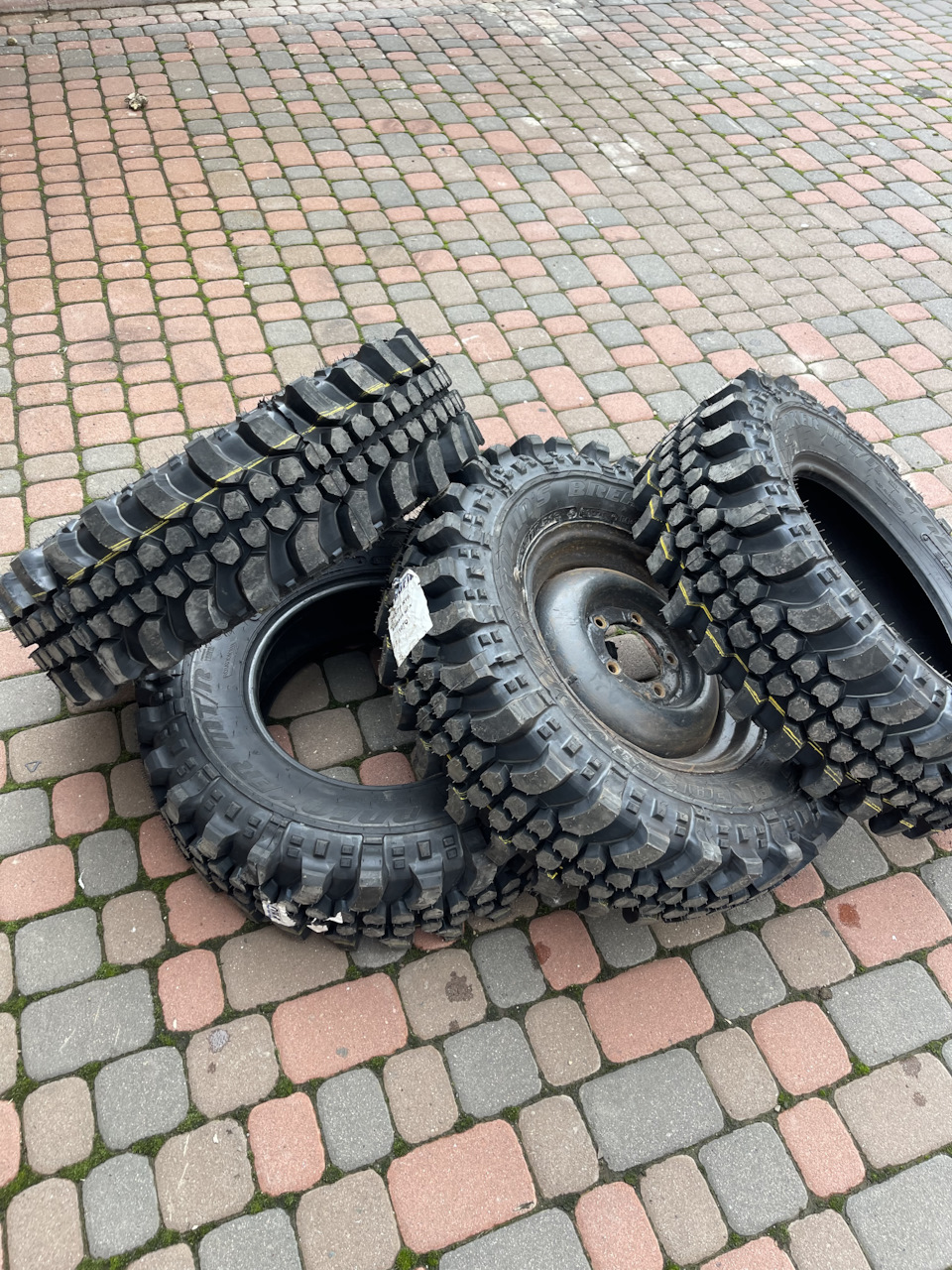 диски r16 4