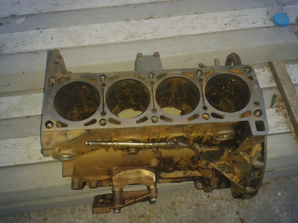 продам блок 405
