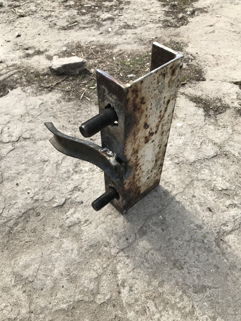 Кріплення запаски 4