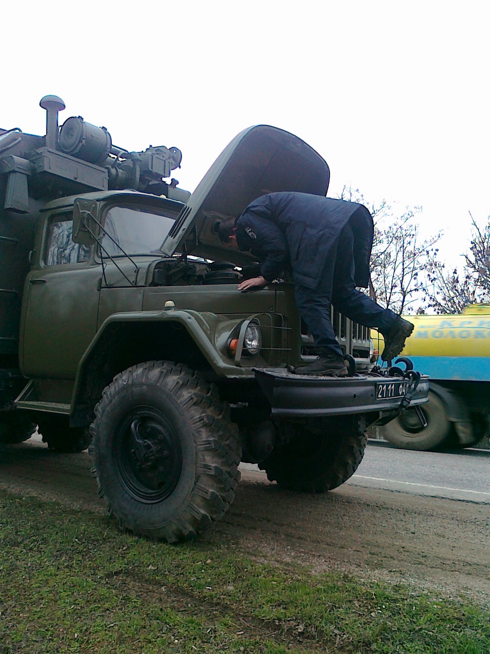 Якто гнали із Сімферополя ЗІЛ 131 МТО-АТ 4