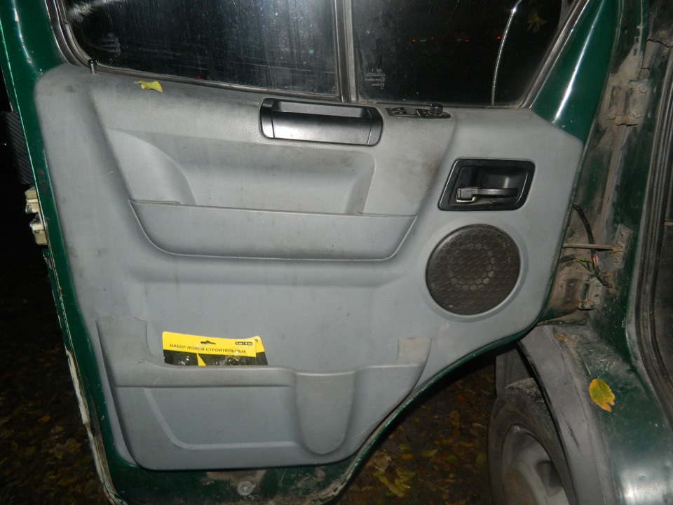 приємні дрібниці салону) ви вибачите але процес установки всього цього не робив так як дуже вже хотілося поставити) що не зрозуміло із задоволенням все розповім і на всі питання відповім) 5