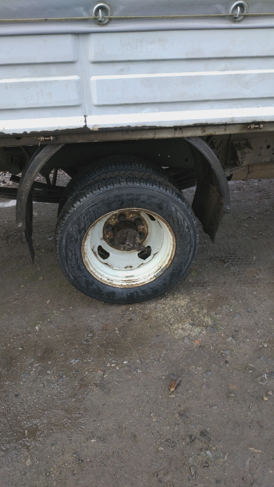 Змінив гуму на. Triangle TR646 185/75 R16C 104/102Q всесезонка 1