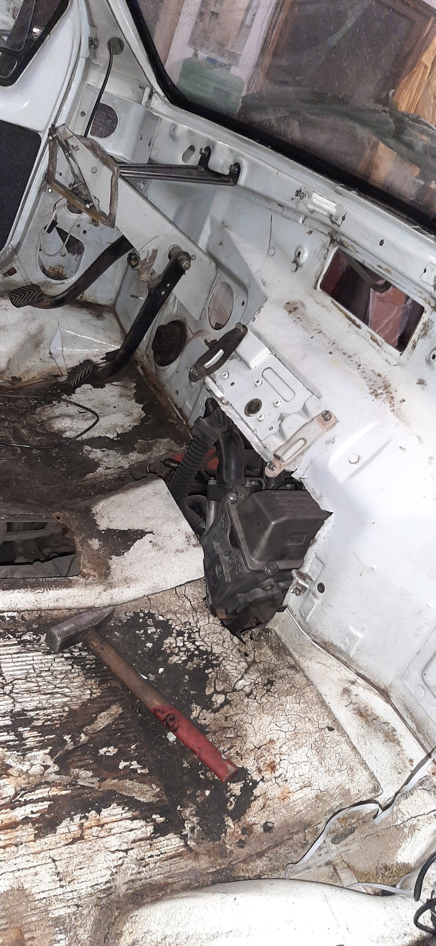 Приміряємо і розуміємо, обмаль місця, але не біда ... є ідея) 2