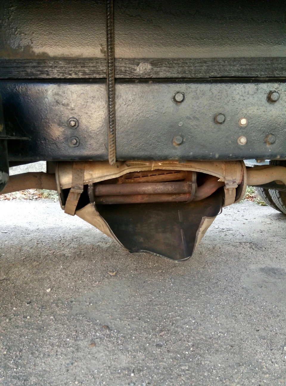 Ремонт глушника AUDI