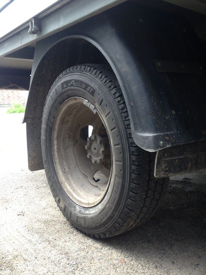 Пофарбував Диски та поставив Michelin 195/75/16C 3