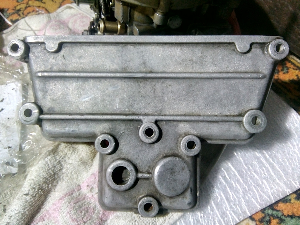 Задня кришка ГБЦ 2