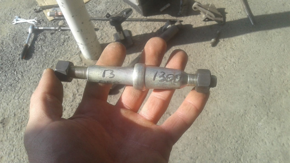 Стук в підвісці 3