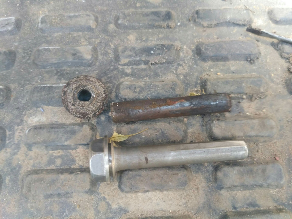 Вони іноді повертаються... 4