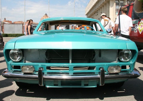 Внучка Перемоги. Шикарний CustomCarProject Gaz24 2