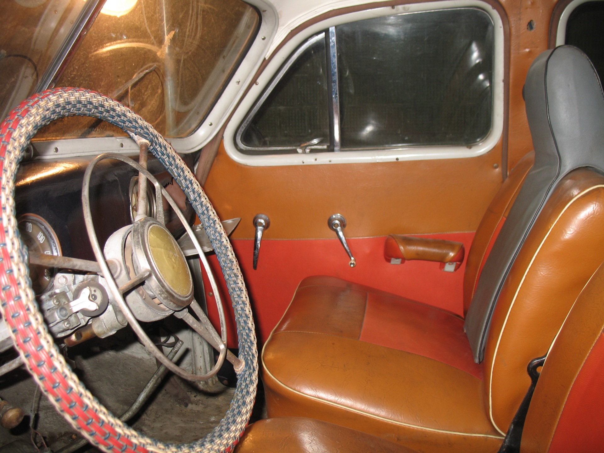 Шкіряний салон - мрія багатьох :) 5