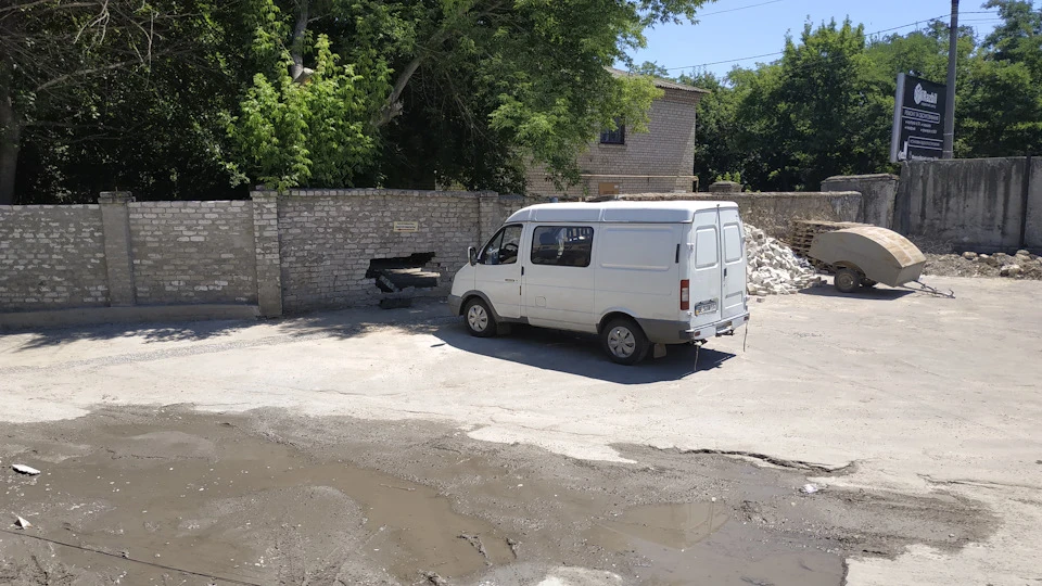 Автозапуск пихка на ручці = зло.