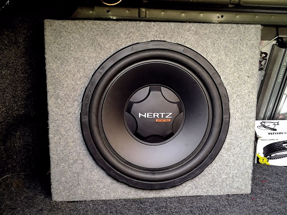 hertz es300d 1