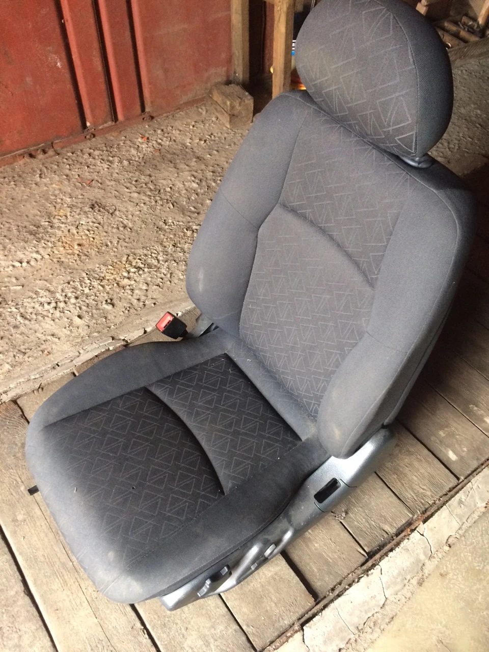 Трохи Mercedes в моїй Geely CK