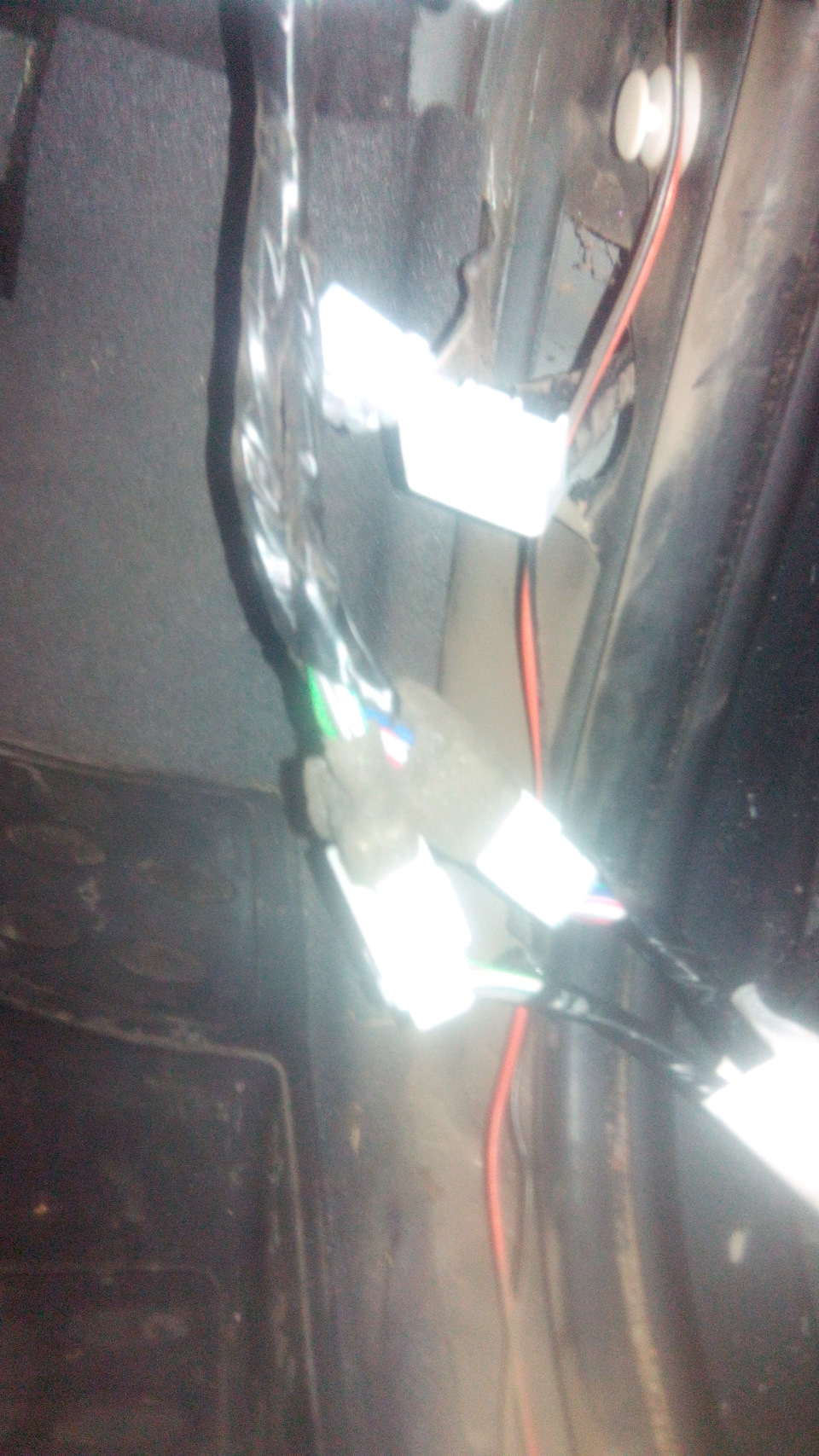 Електростеклопідйомники в Geely CK Norma 3