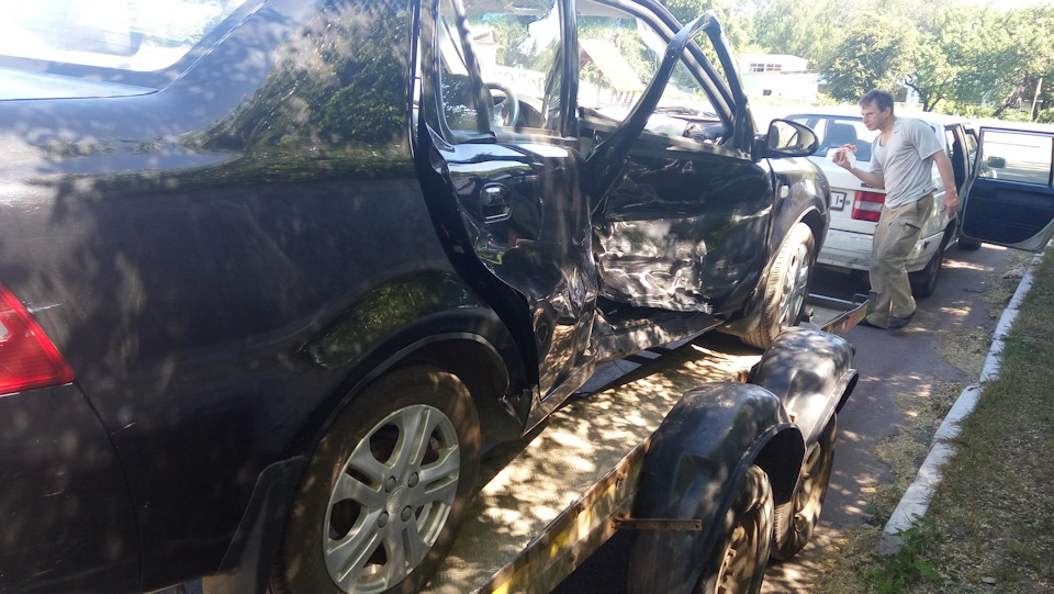 З'явилася нова машина з пробігом 12 тисяч 4