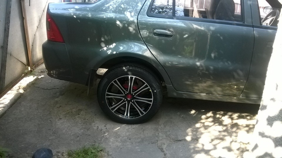 Прикладка дисків від geely mk cross r 16 4