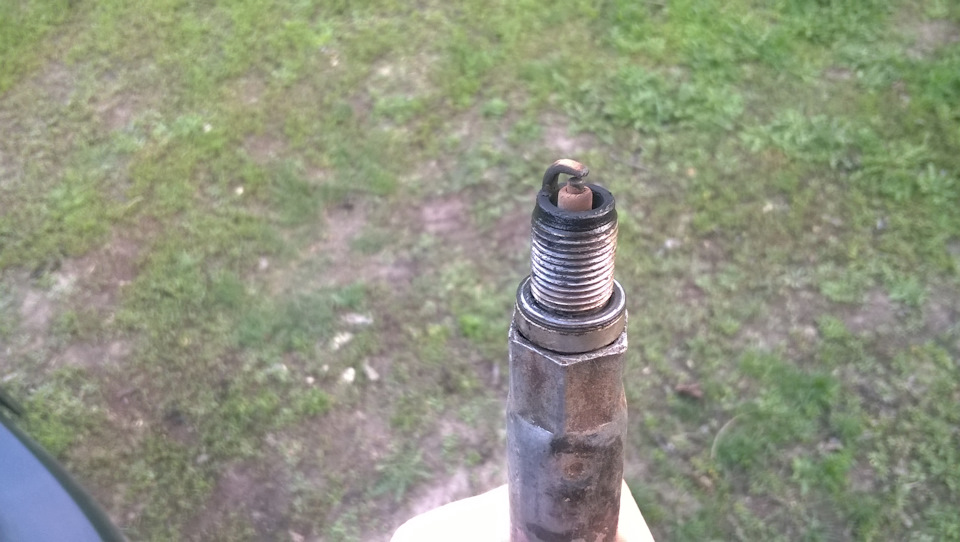Заміна свічок Denso Spark plug KT20TT 4