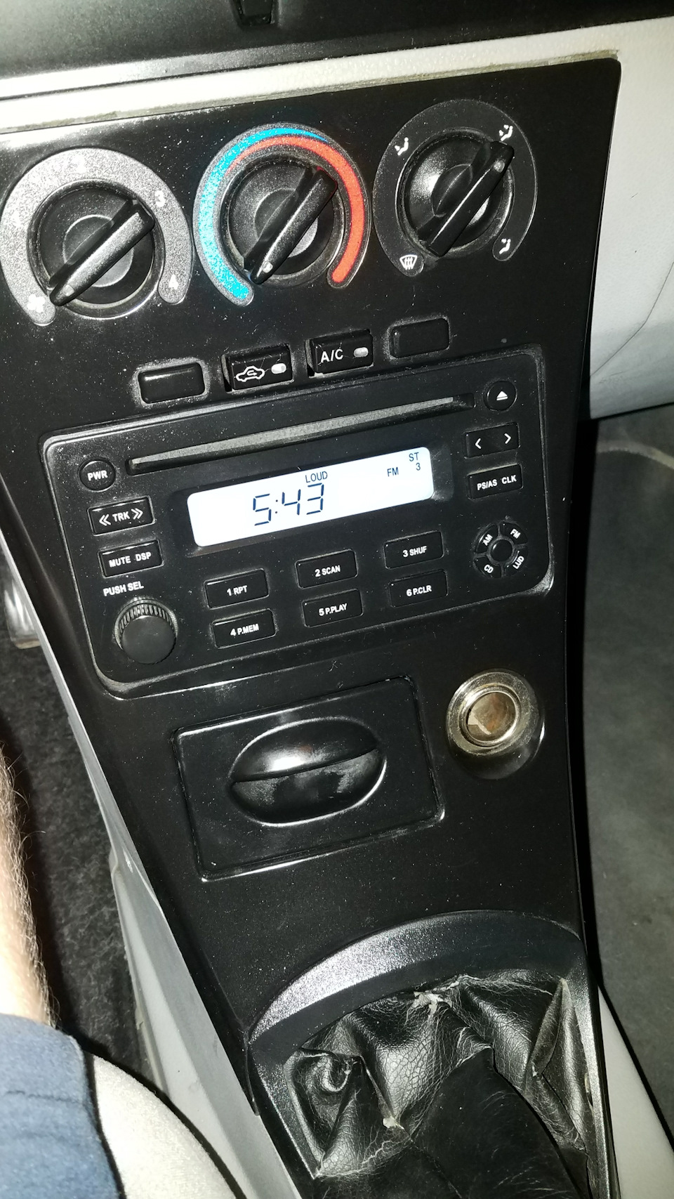 Заміна штатної магнітоли Help! 1