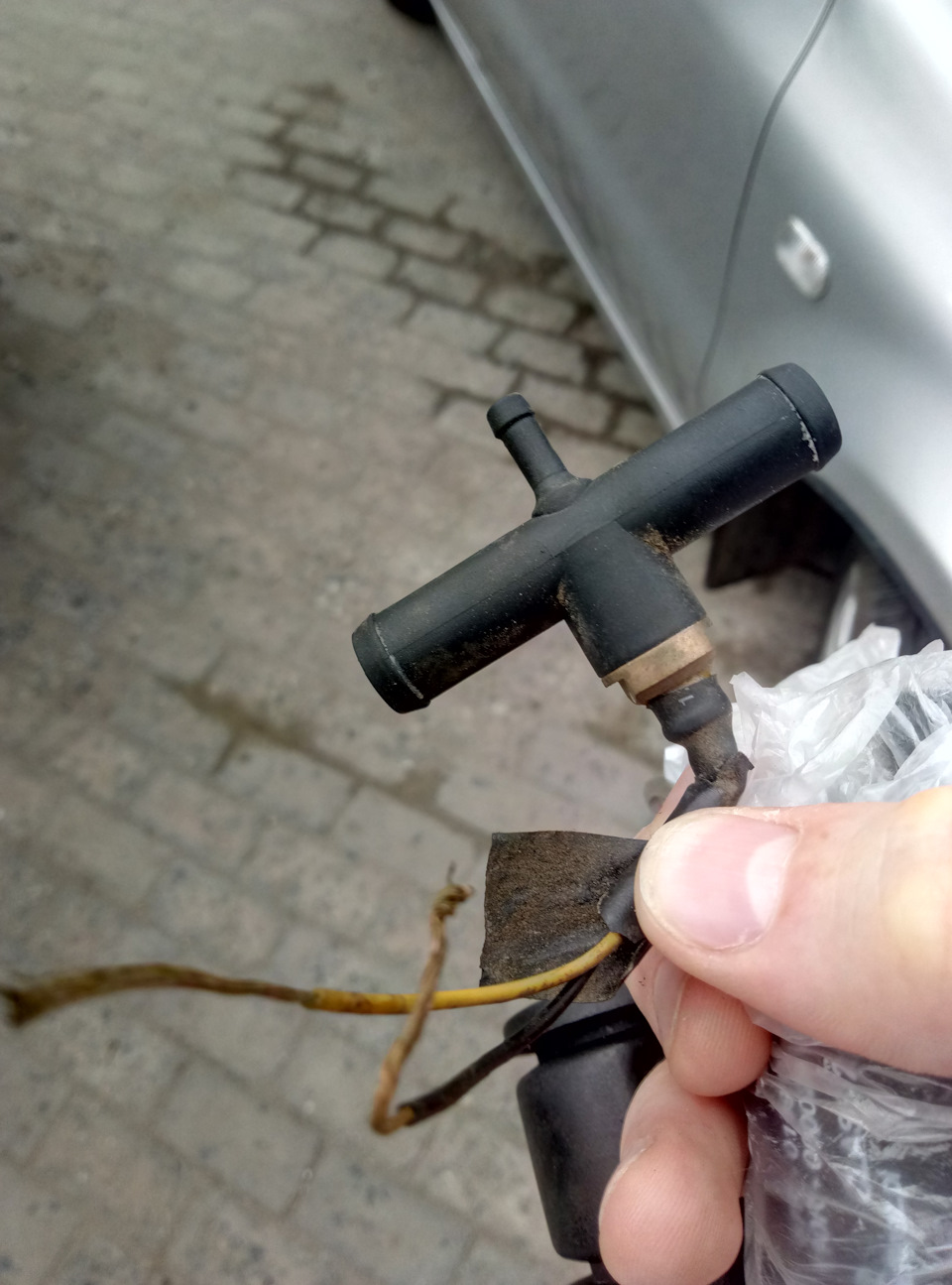 Обслуговування ГБО. Заміна датчика температури газу. 2