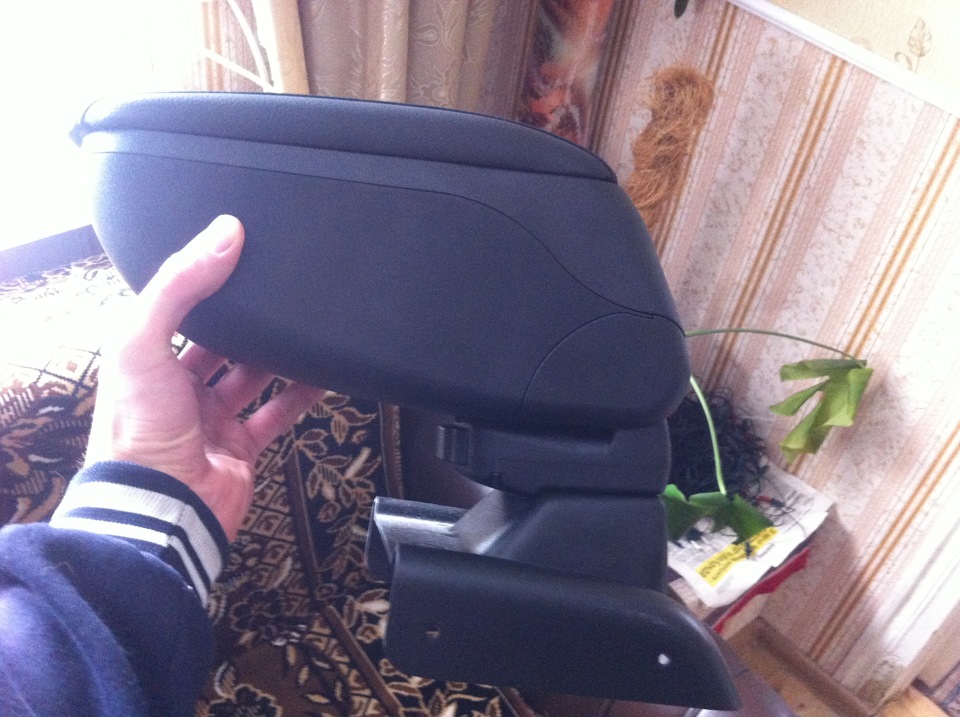 підлокітник VW Tiguan 5