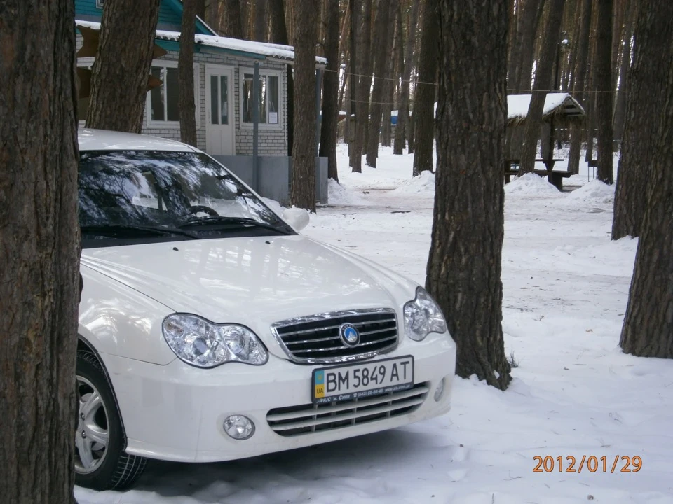 Зима, сонце, ліс і звичайно ж Geely