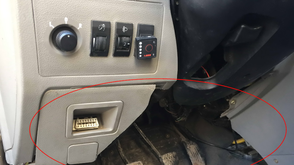 Успіх по пластику салону, невдача за датчиком рівня палива 1