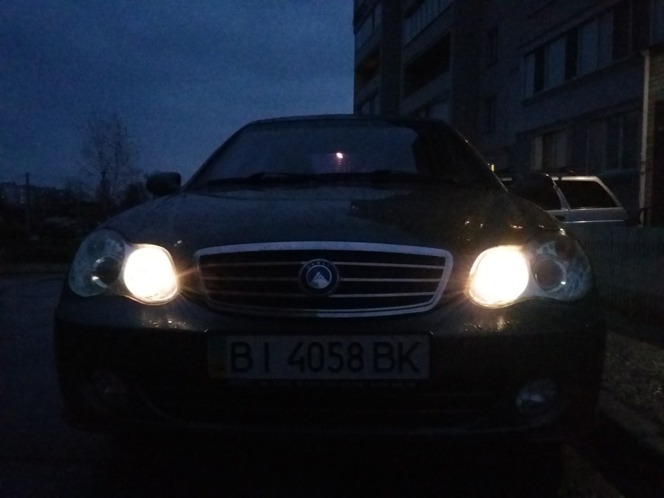 Лампочки Philips у габарити. 3