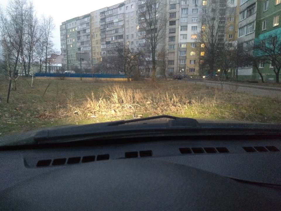 ... Моргнув далеким на 590 грн 3