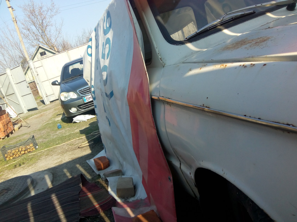 В гостях в історії, або зустріч двох поколінь автомобілів у моїй родині 3