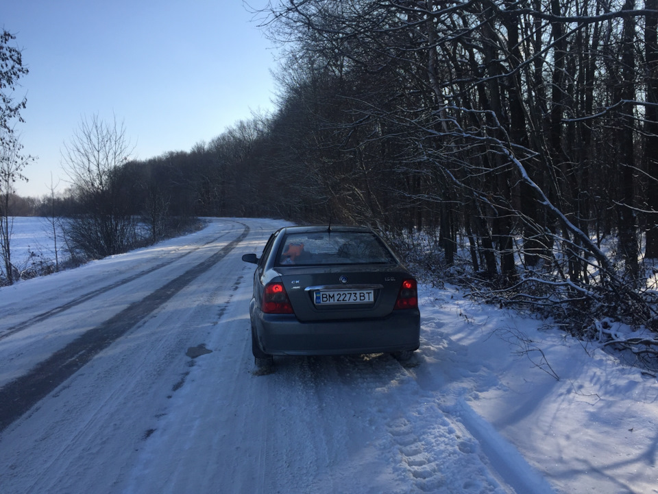 Винника стуку виявлено, вимушені покотушки, пара фоток і спостереження за машиною 1