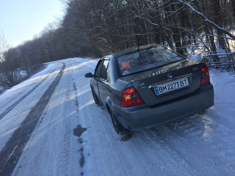 Винника стуку виявлено, вимушені покотушки, пара фоток і спостереження за машиною 2
