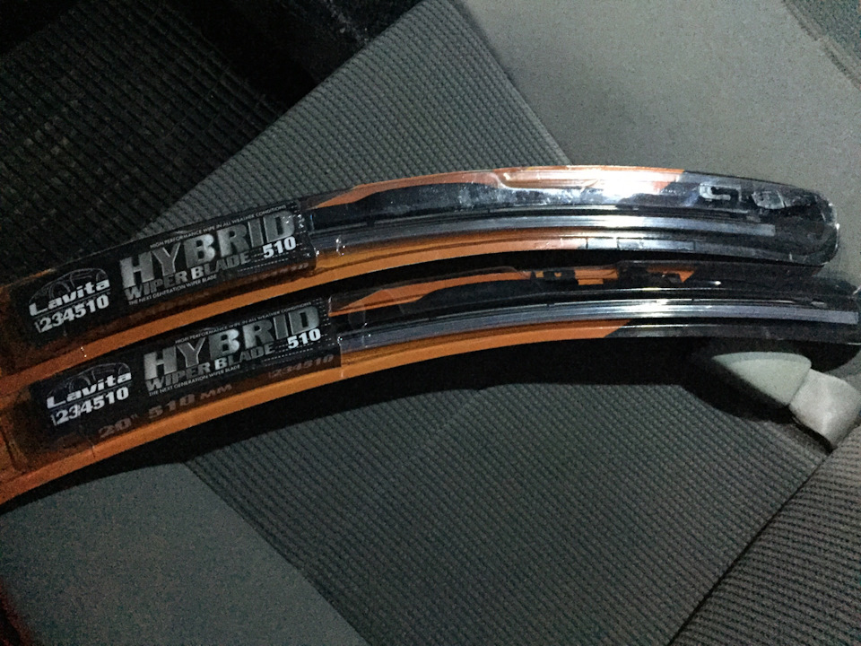 Щітки склоочисника Lavita Hybrid Wiper Blade 1