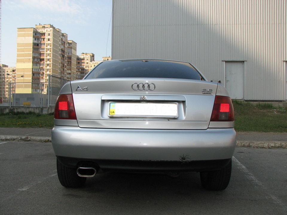 Продам Audi A4 Quattro 2.6 1996 р.в. 2
