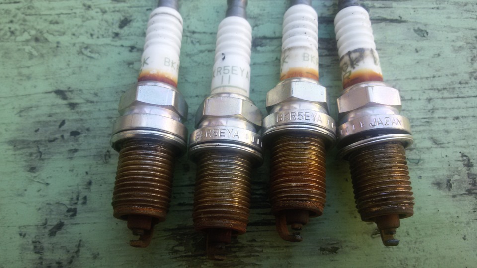 Свічки Denso K20TT 2